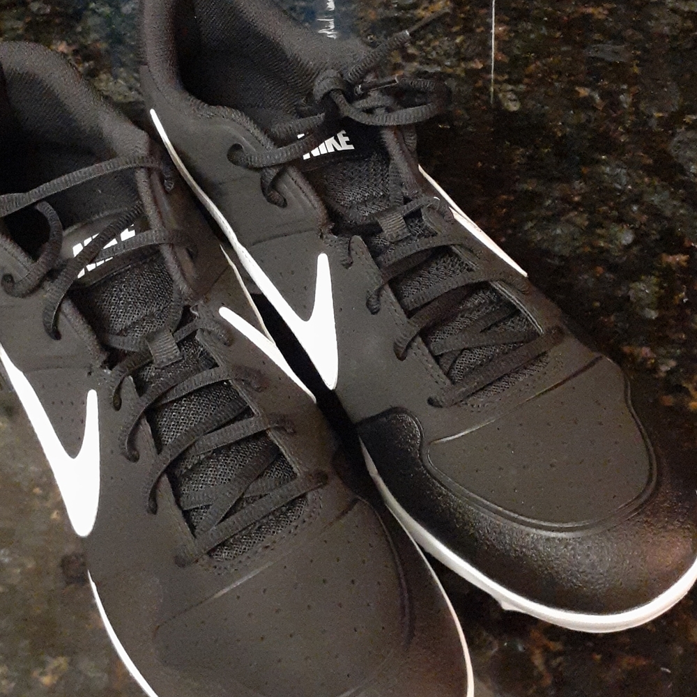 Cleats - Picture 2 of 5
